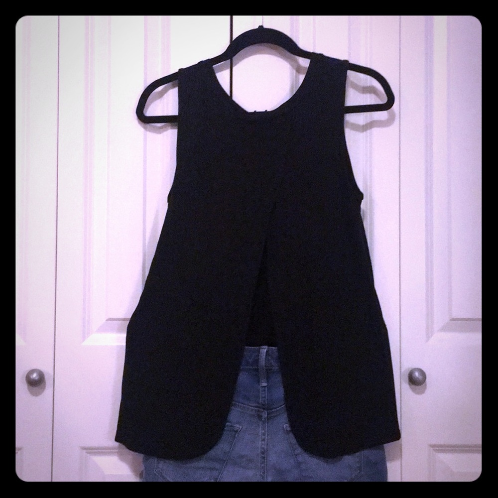 Black Tank